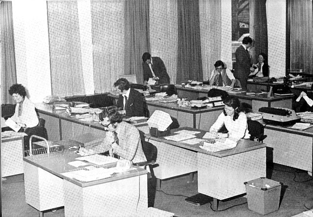  irish office procedure business knowledge 1979 office scene