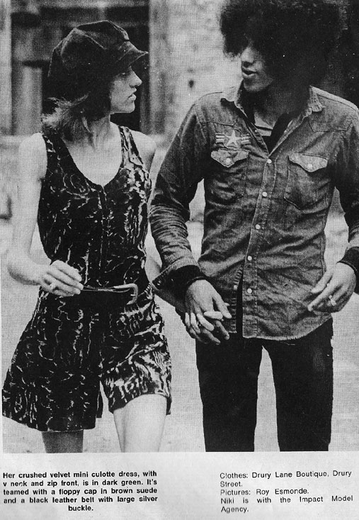 Phil_lynott_thin_lizzy_fashion_1971