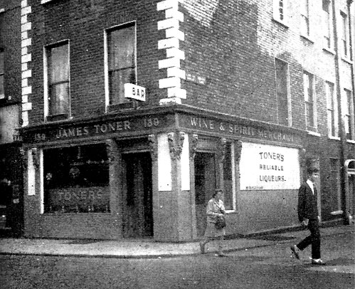 toners-pub-baggot st -dublin1979