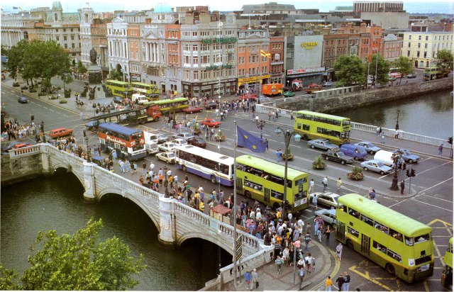 oconnell_bridge_dublin_1990s