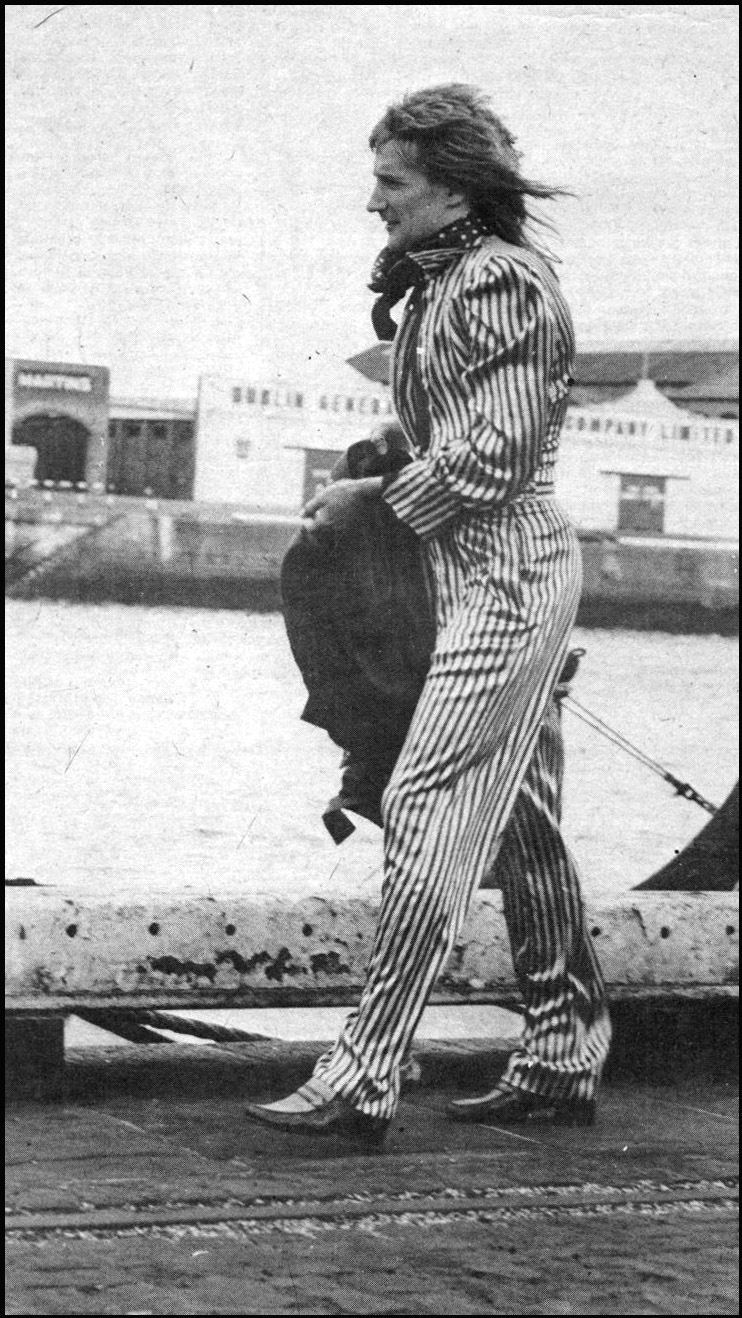 rod-stewart-dublin-1975